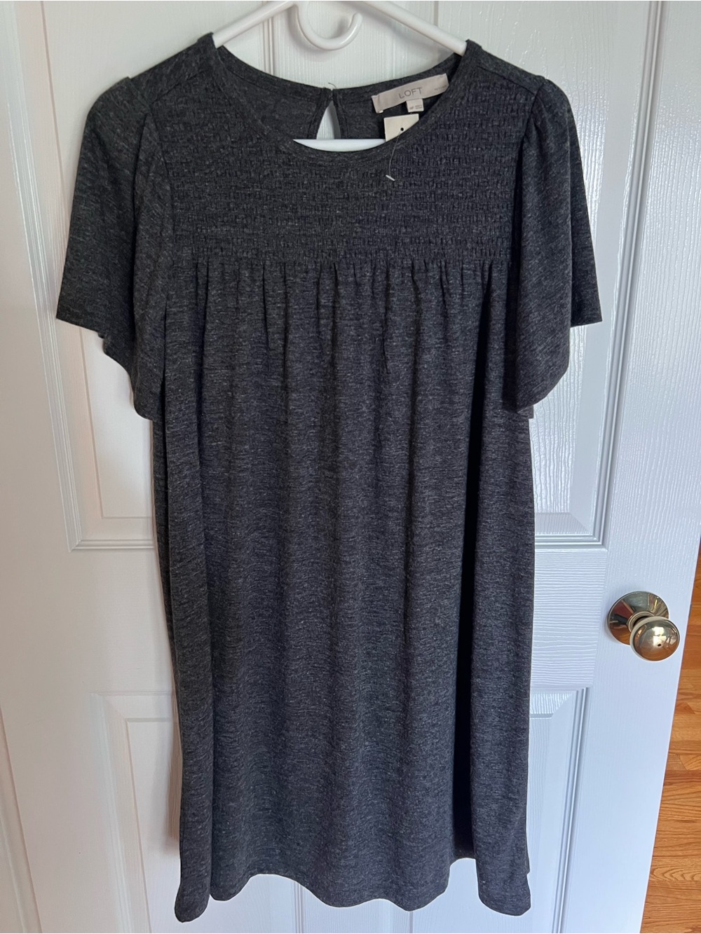 Sweater neckline identification